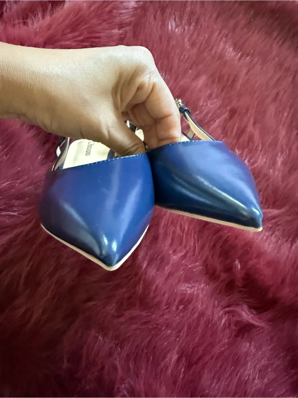 C. Paravano Navy Pointed Toe Slingback Pumps Kitten Heels Size 36 NWOB.